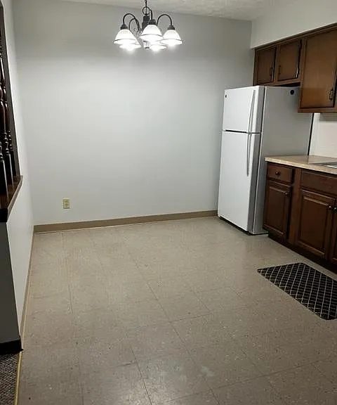 336 Hillcrest Ave NW #6 — Photo 6