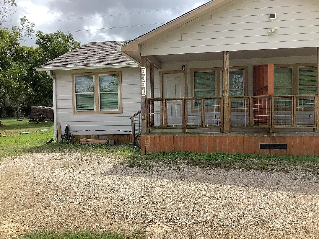 2 bed, 940 sqft, $1,100 — Photo 2