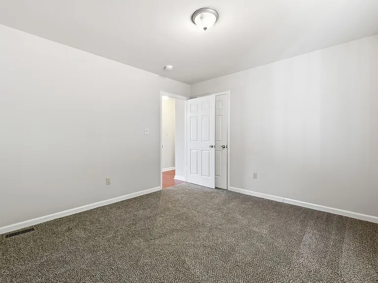 104 Brijidan Ln — Photo 15