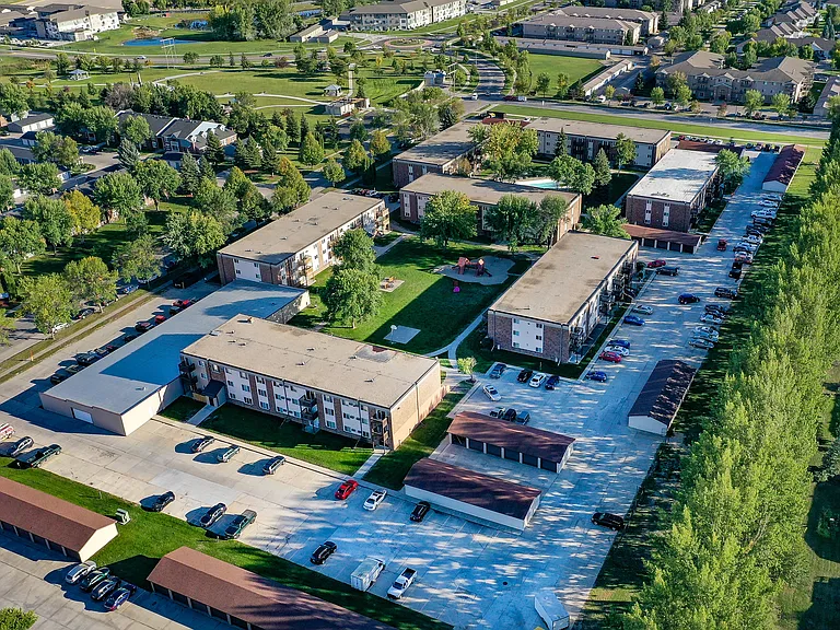 Forest Park Apartments — Photo 45