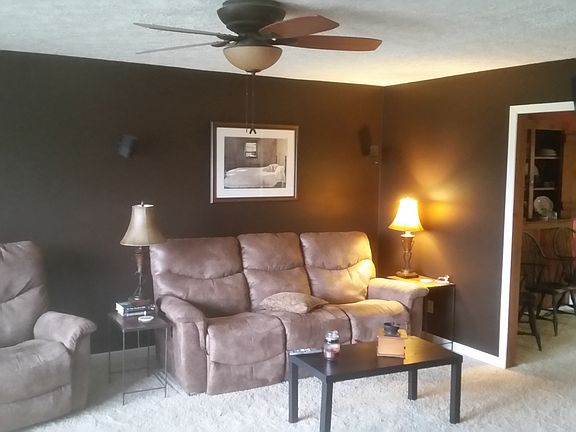 2nd image of 1568 W Jordan Dr