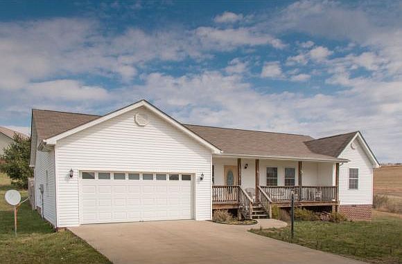 1st image of 17553 Bridle Dr