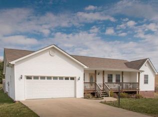 17553 Bridle Dr, Abingdon, VA 24210