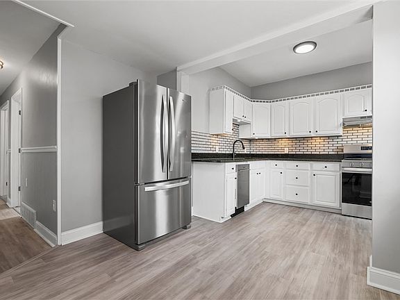 4th image of 519 Lacock St