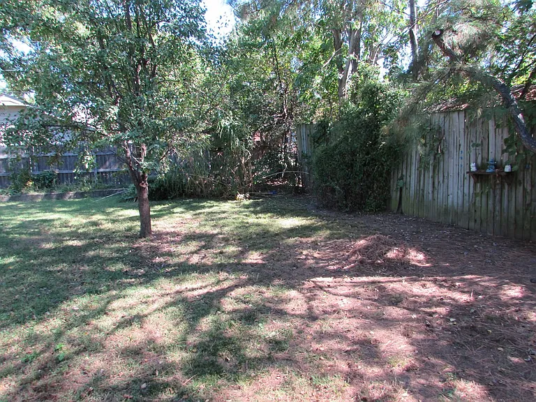 1339 S Gary Ave — Photo 10