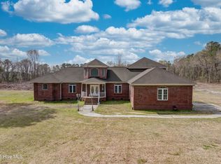 7185 S State Highway 41, Wallace, NC 28466