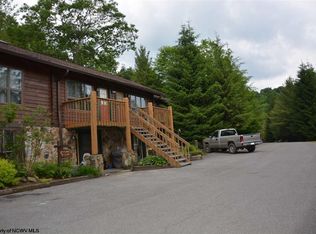 29 Overlook Vlg, Slatyfork, WV 26291