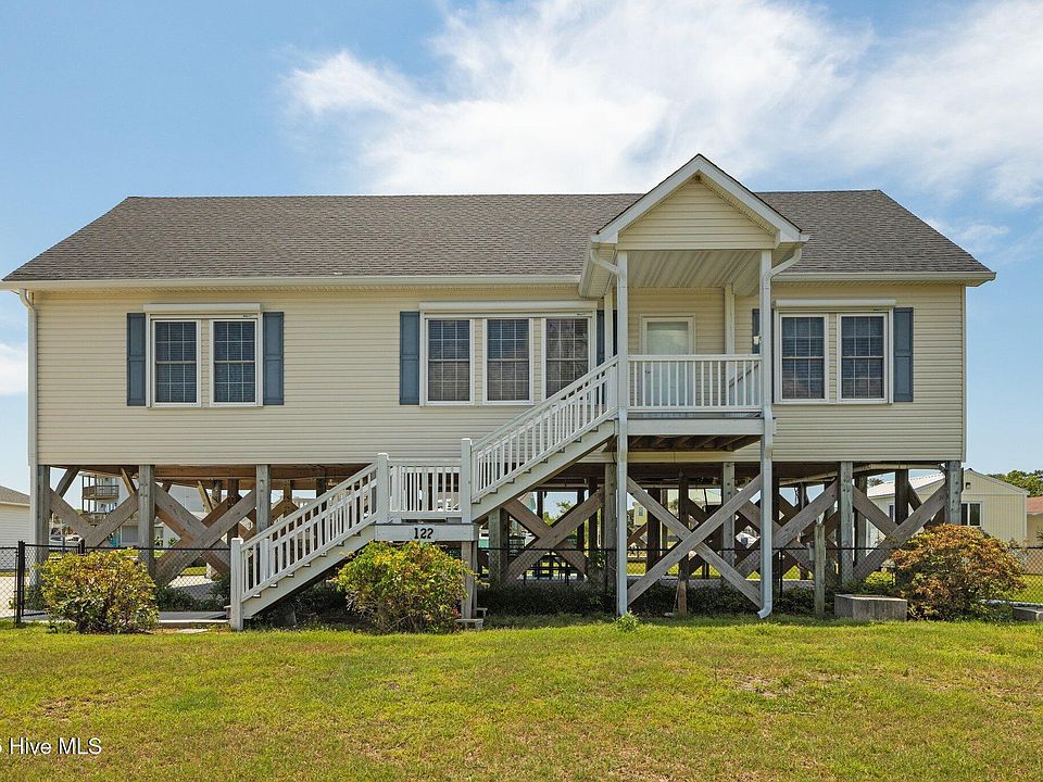 1st image of 122 Westmouth Bay Drive
