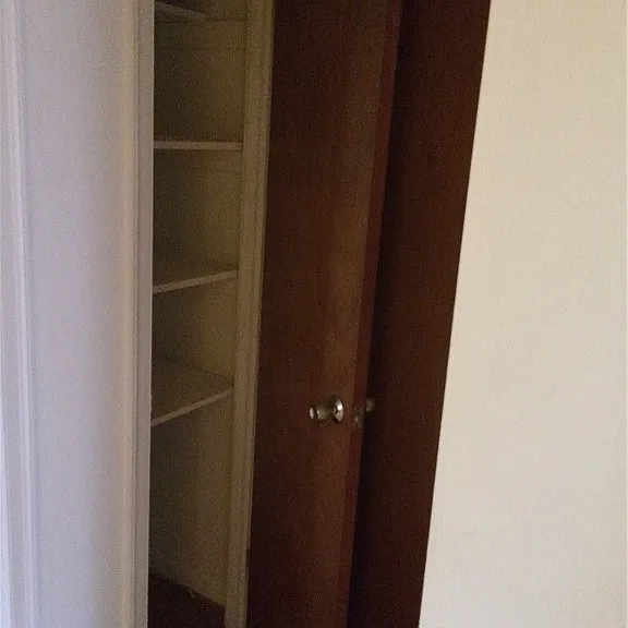 210 E Rutherford St #A — Photo 6