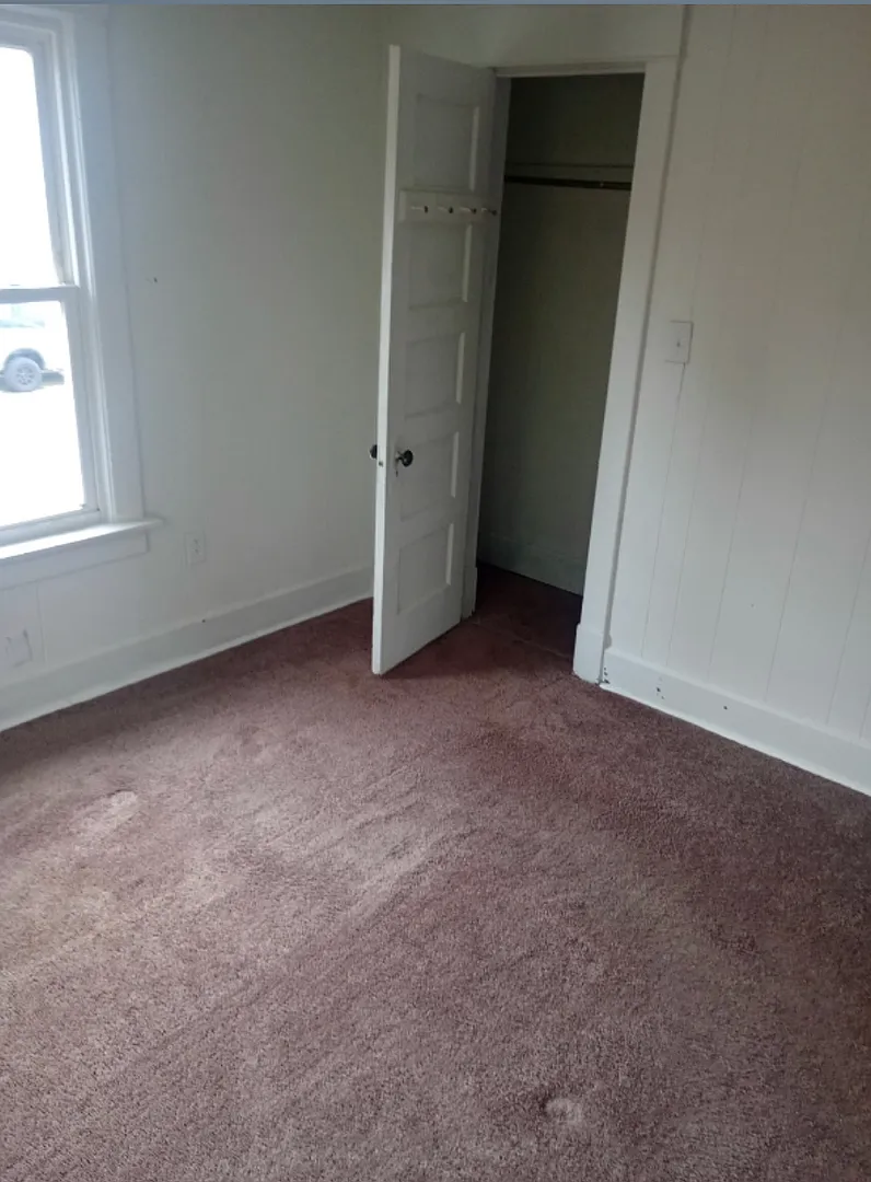Muncie, 713 W Adams St — Photo 3