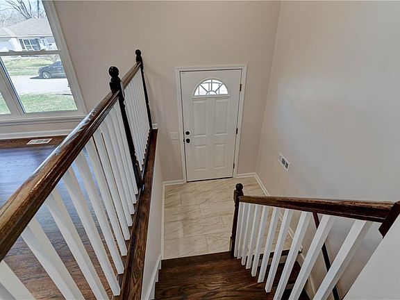 3rd image of 8627 E 96th Pl