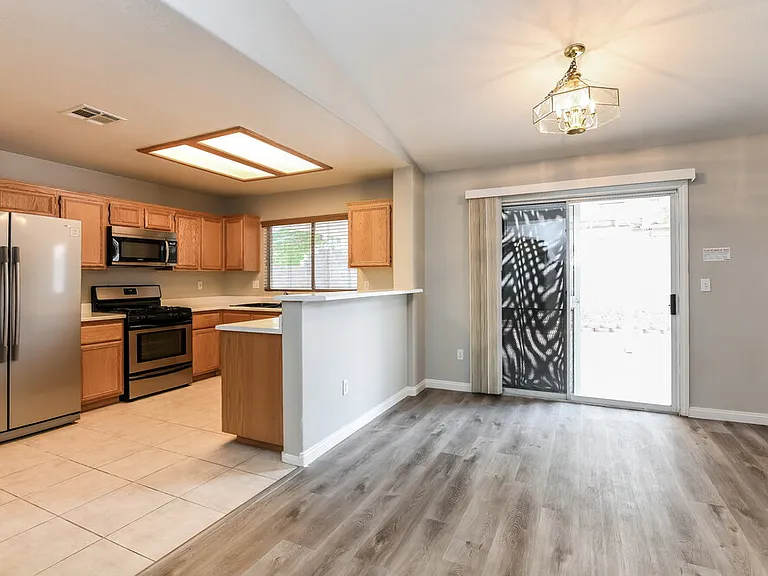 1113 Nordyke Ave — Photo 6