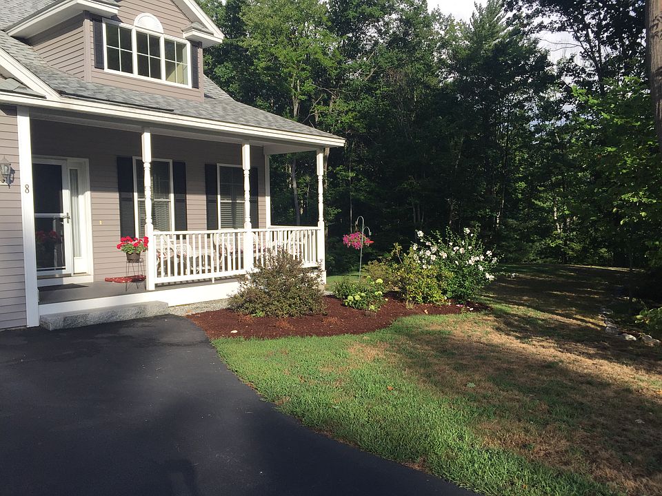 2nd image of 8 Wexford Dr