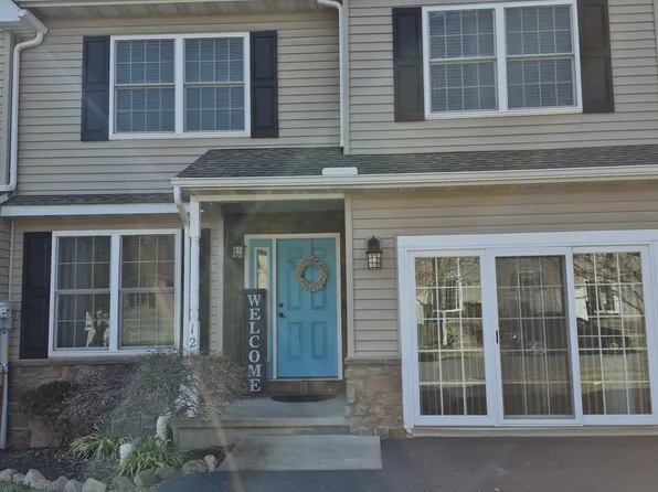 12 Janelle St, Leola, PA 17540