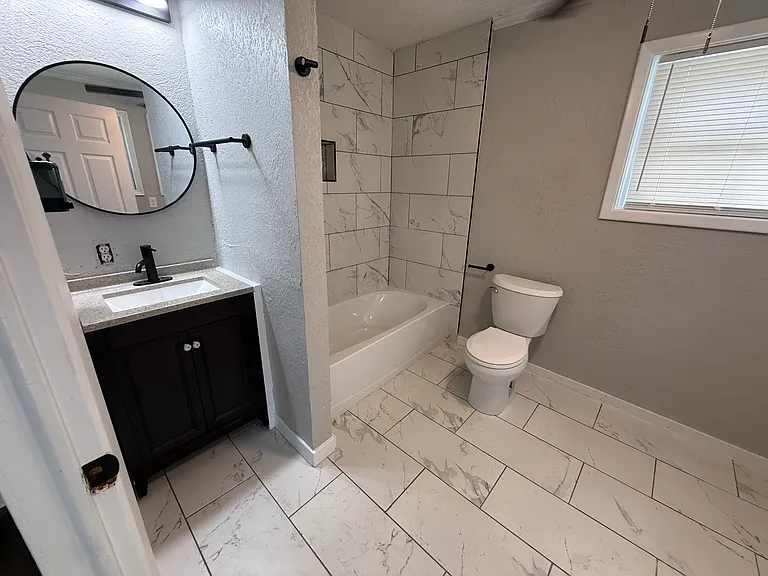 1501 S Prospect Ave — Photo 4