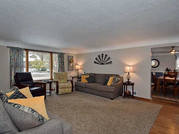 3rd image of 2511 E South Altamont Blvd