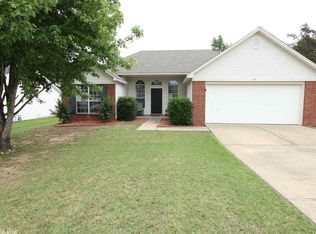 95 Meadow Ridge Loop, Maumelle, AR 72113