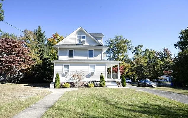 Building Photo - 56 Myrtle Ave #2