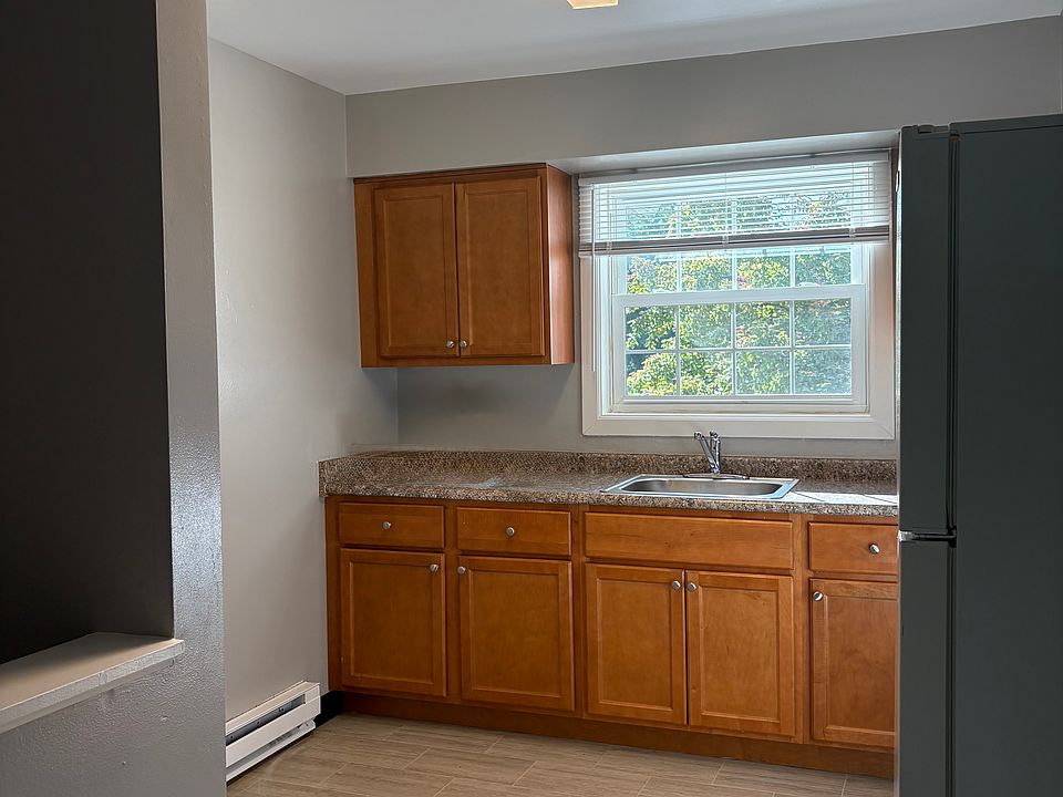 1st image of 502 Barclay Heights Dr