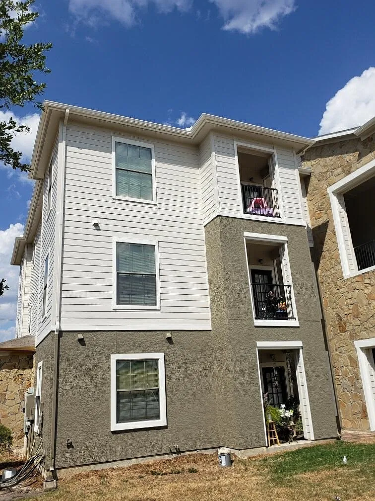 Marshall Meadows Apartment Homes — Photo 4