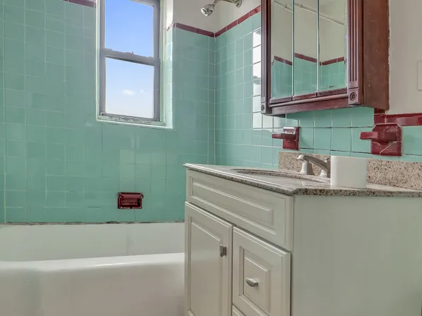 359 Ovington Avenue image 12 of 19