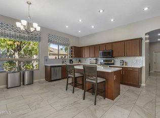 7042 W Saint John Rd, Glendale, AZ 85308