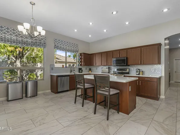 7042 W SAINT JOHN Road, Glendale, AZ 85308