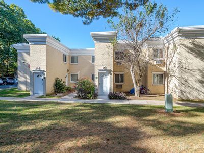 17 Lake Ave APT 2B, East Brunswick, NJ, 08816