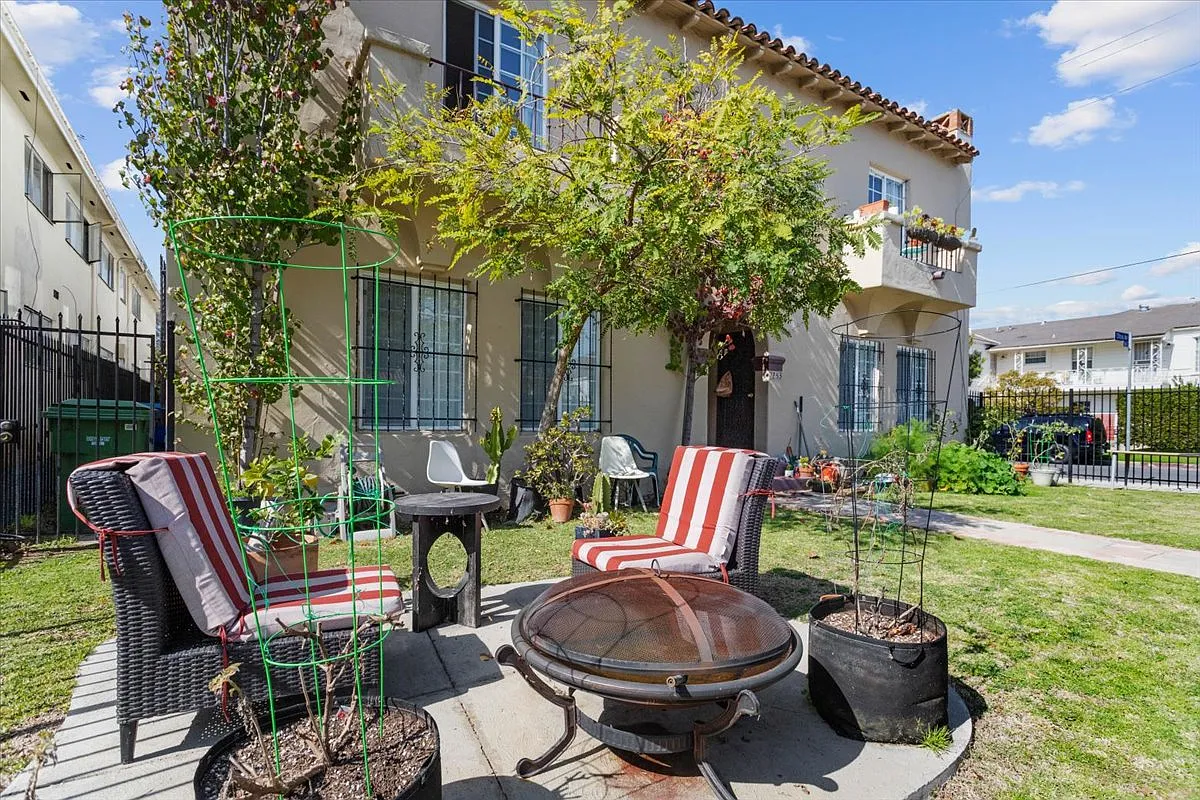1 bed, 732 sqft, $2,150 — Photo 4