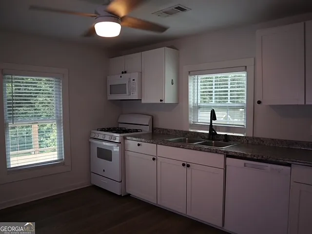 186 Brannon St — Photo 6
