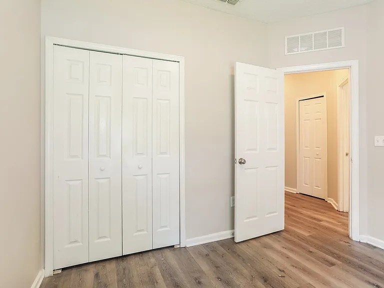 3146 Wandering Oaks Dr — Photo 14