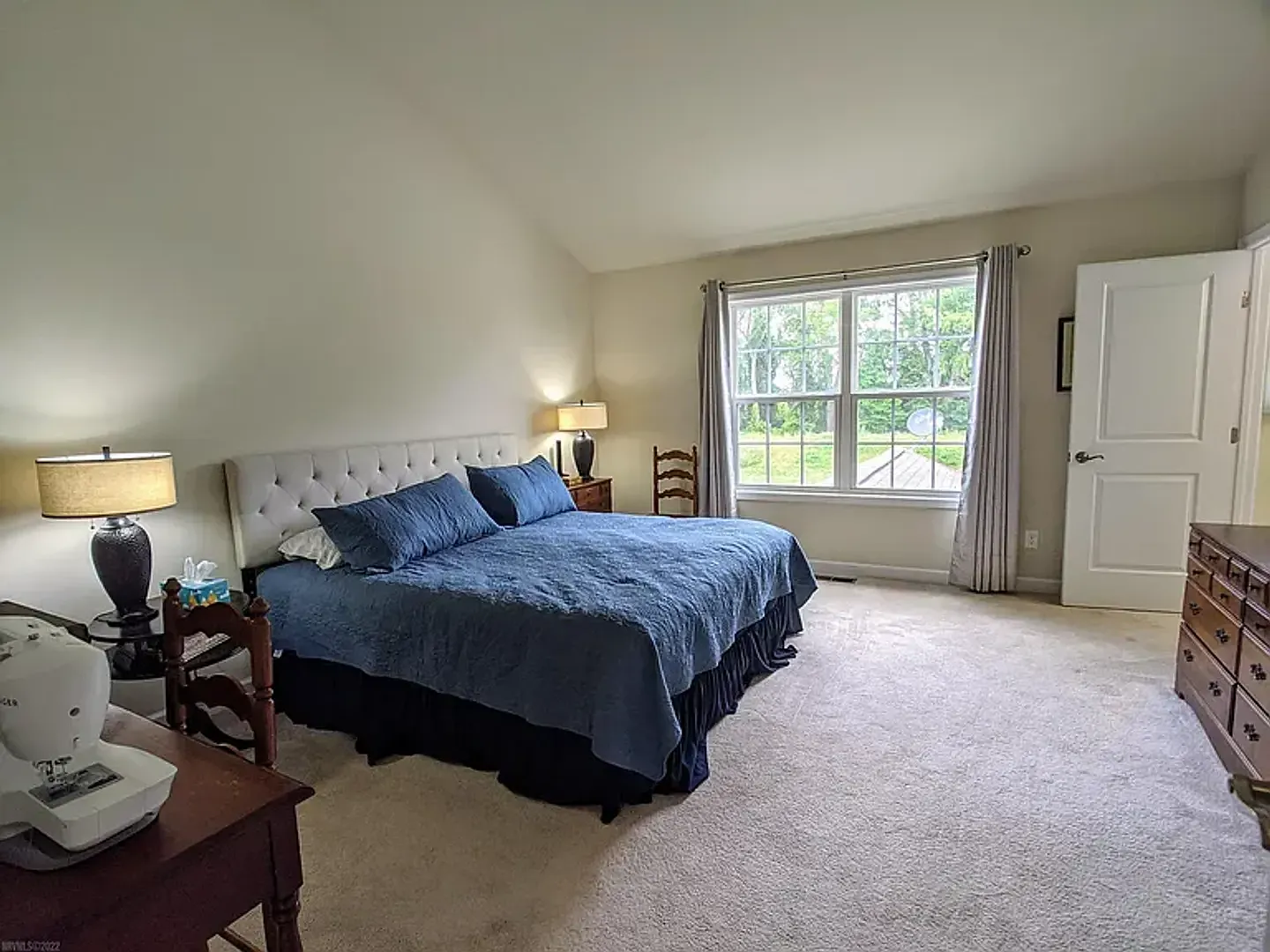Nicely updated 3 bed/2.5 Bath Townhome — Photo 4