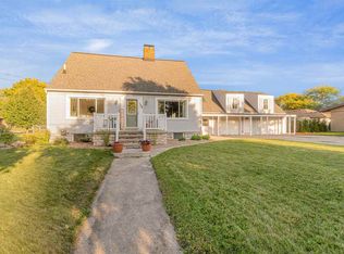 609 N Oak St, Essexville, MI