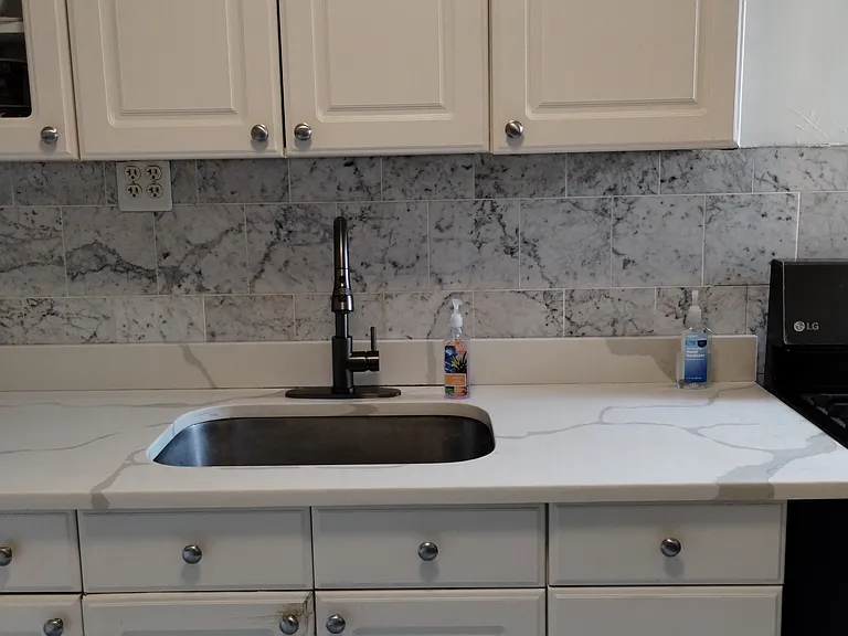 3021 Edwin Ave #5C — Photo 8