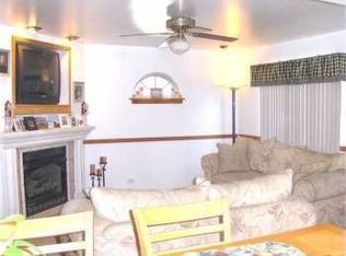 893 S Michigan Ave, Addison, IL 60101