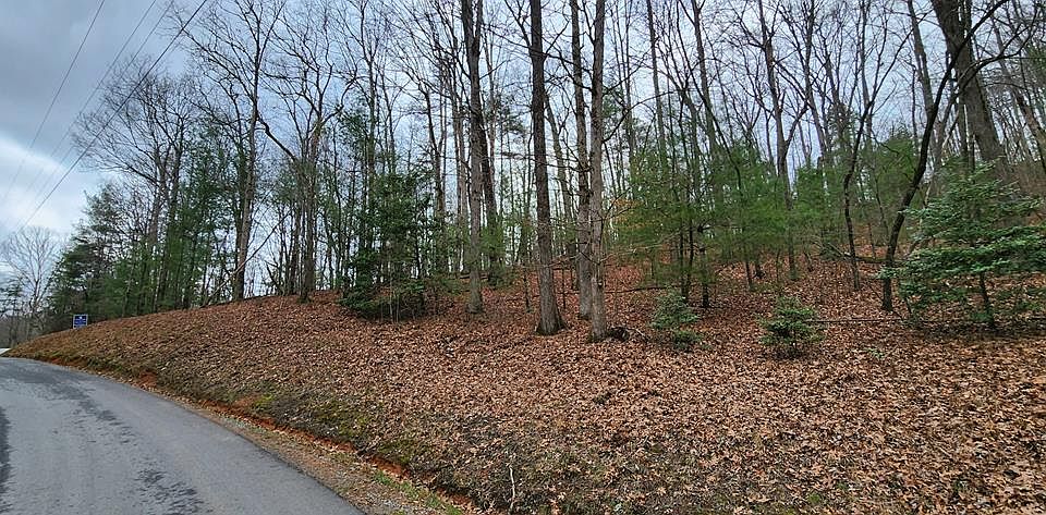 1st image of 13 Mangums Trl