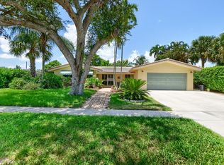 353 SW 7th Ter, Boca Raton, FL 33486
