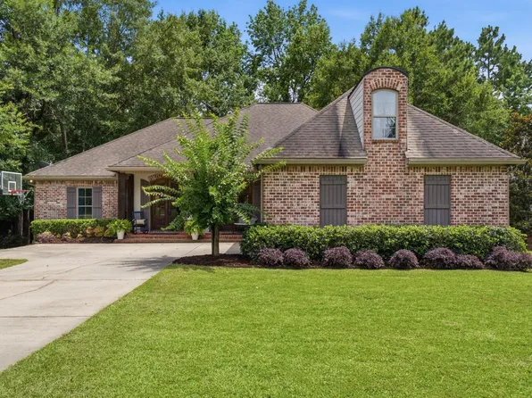 15 W Donnington Ct, Hattiesburg, MS 39402