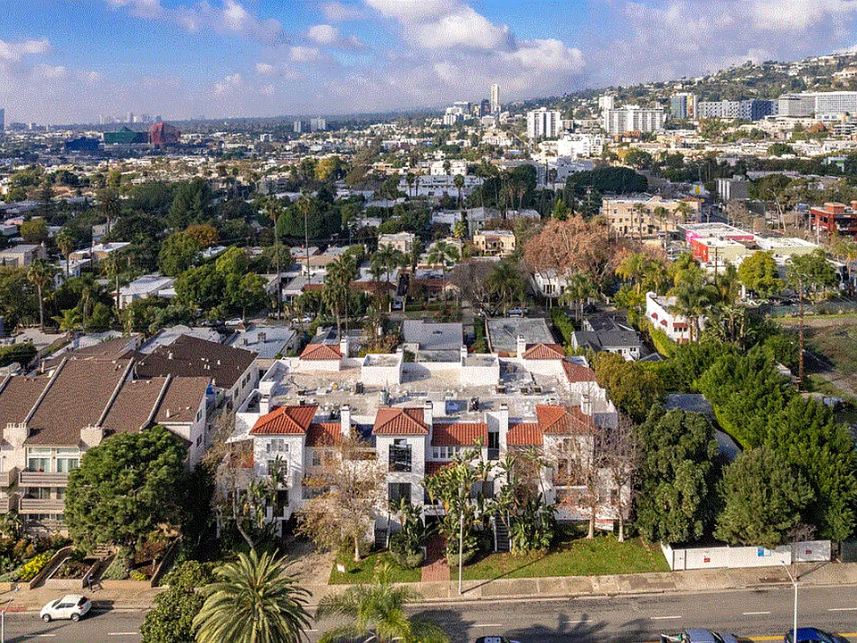 1031 N Crescent Heights Blvd