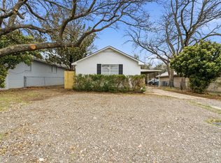 1102 E Washington St, Stephenville, TX 76401