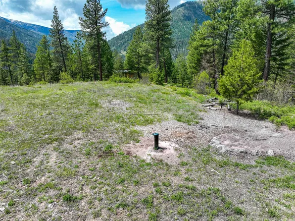 6225 W Twin Creek Rd, Bonner, MT 59823