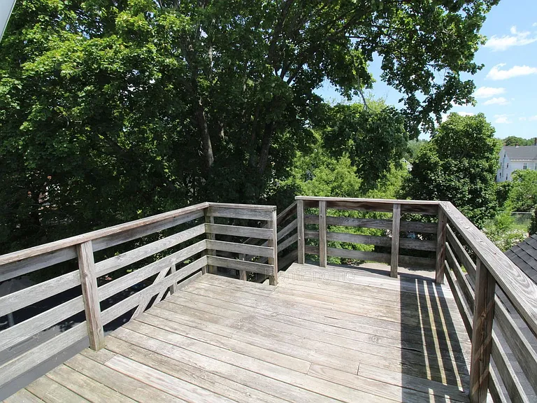 31B Park St — Photo 13