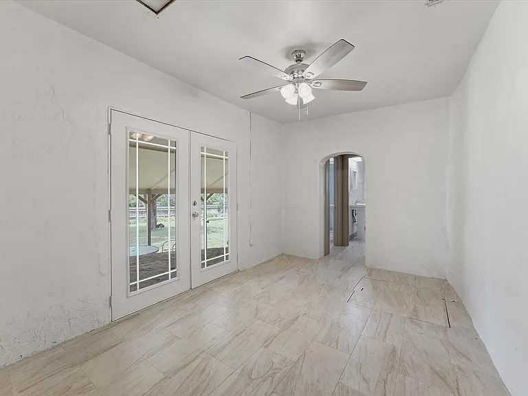 4876 E Williams Spring Rd — Photo 11