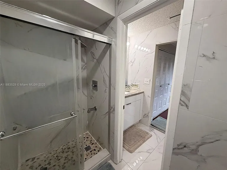 27 Laredo Pl #6-3 — Photo 13