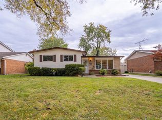 4369 Ashfield Cres, Windsor, ON N9G2G8