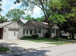 4114 W 204th St, Fairview Park, OH
