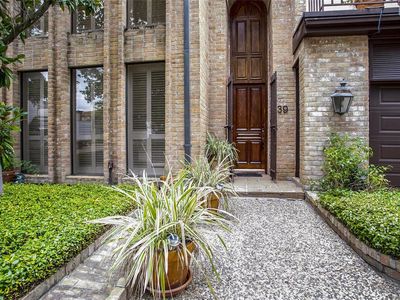 10 S Briar Hollow Ln UNIT 39, Houston, TX, 77027