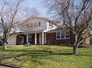 5601 Spring Lake Dr, Evansville, IN 47710