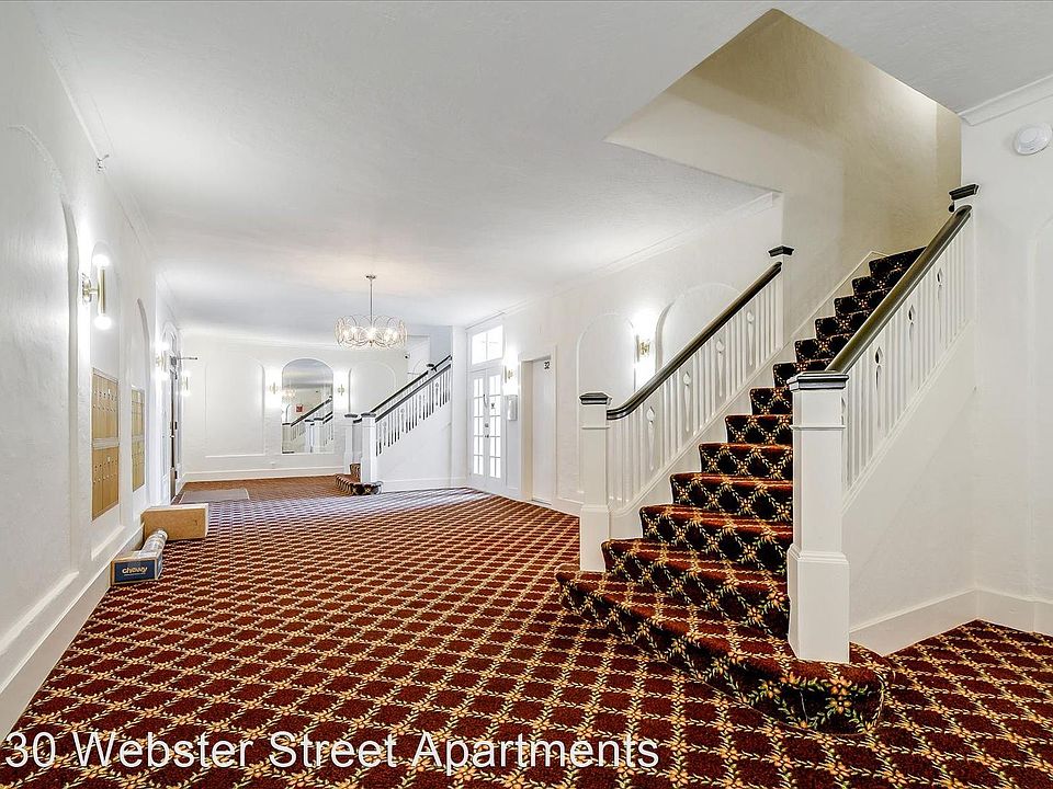 1st image of 3130 Webster St #23