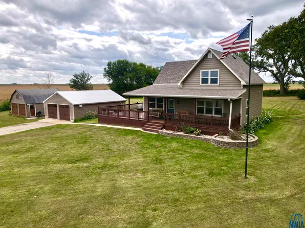 4727 90th Ave, Linn Grove, IA 51033